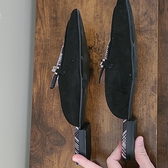 Ann Taylor Factory Black Suede Loafer Mules with Plaid & chain design size 8 - Picture 4 of 10